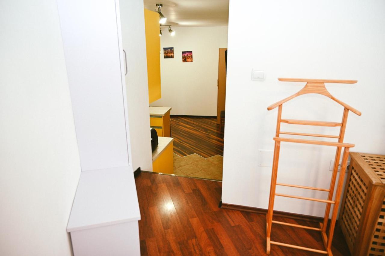 Cozy Apartment Брашов Экстерьер фото